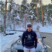 Doy clases de entrenador personal a gente con cualquier tipo de objetivo tanto competitivo como mi caso hasta el entrenamiento para manter una salud fisica correcta